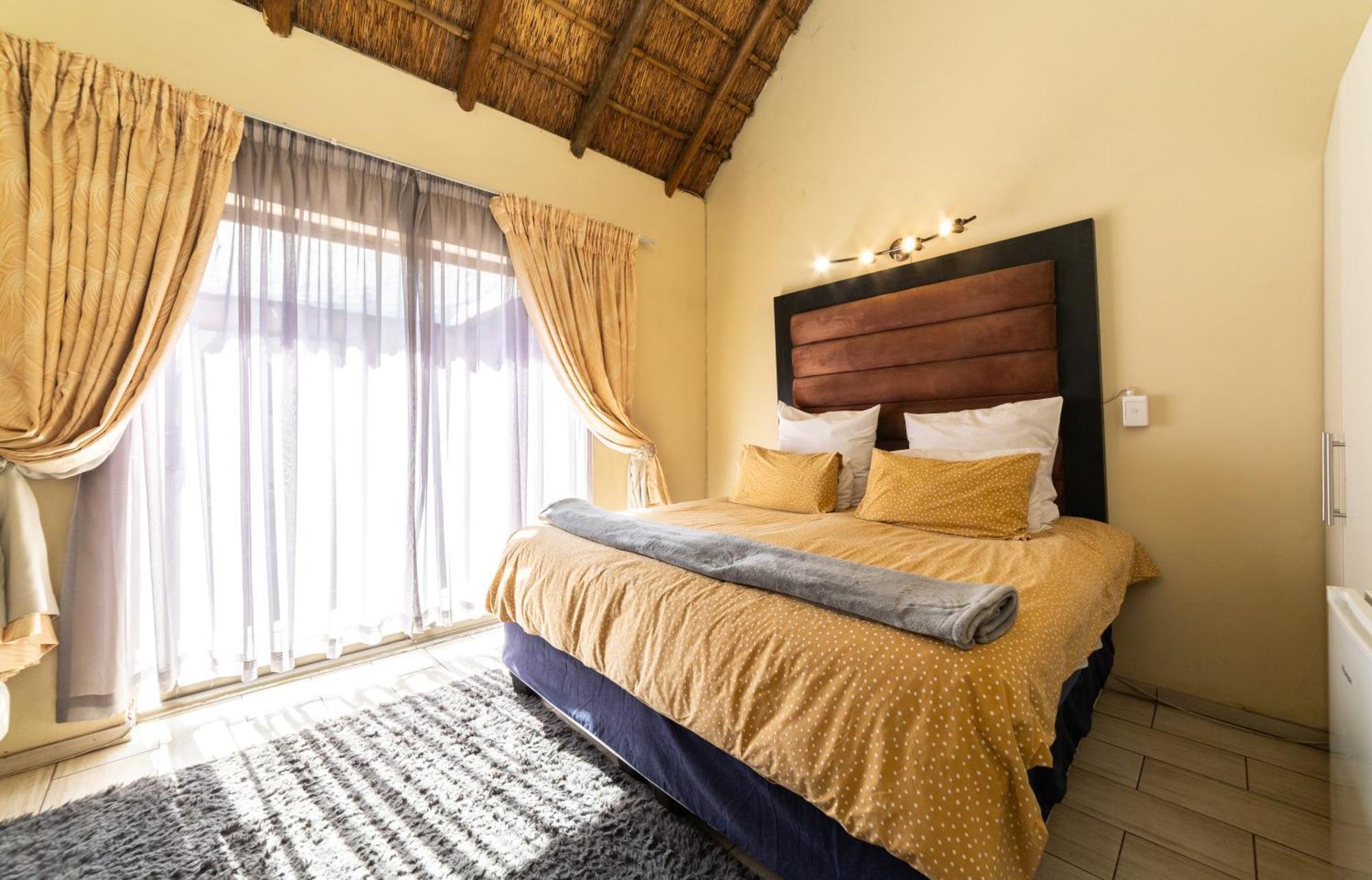 Thatch Haven Guesthouse Centurion Dış mekan fotoğraf