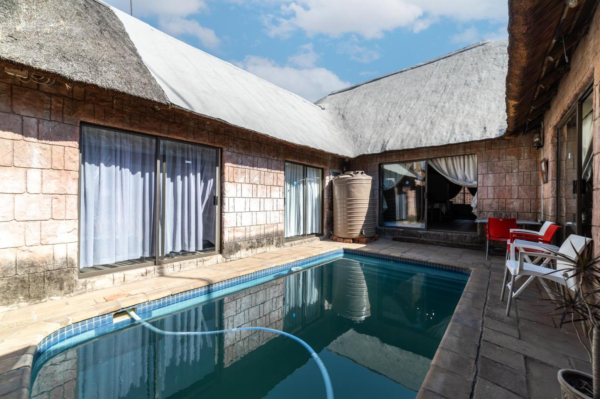 Thatch Haven Guesthouse Centurion Dış mekan fotoğraf